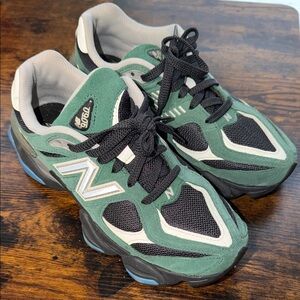 New Balance Forest Green and Black Athletic Shoes